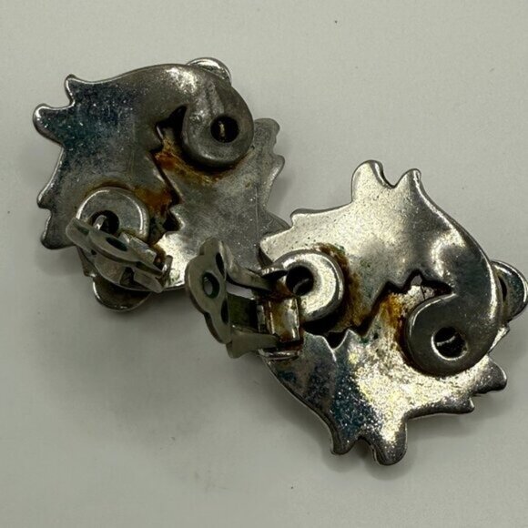 Vintage Silver-Tone Ornate Swirl Clip-On Earrings - Picture 8 of 13